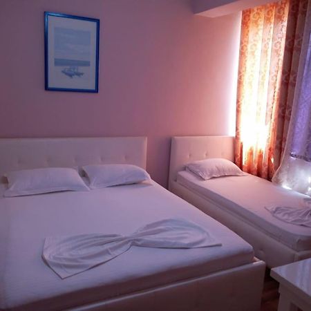 British Hotel Himara Kültér fotó