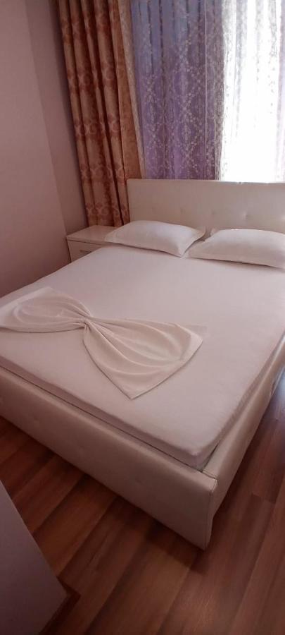 British Hotel Himara Kültér fotó