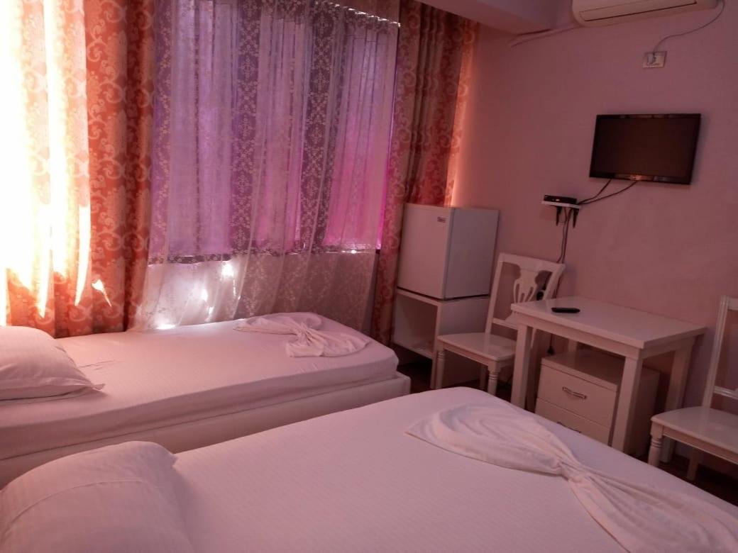 British Hotel Himara Kültér fotó