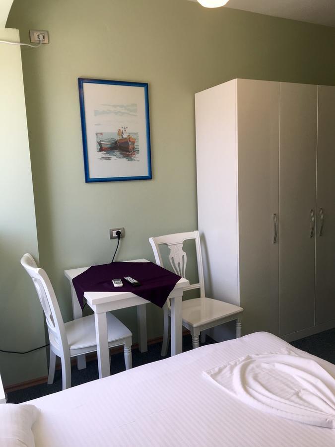 British Hotel Himara Kültér fotó